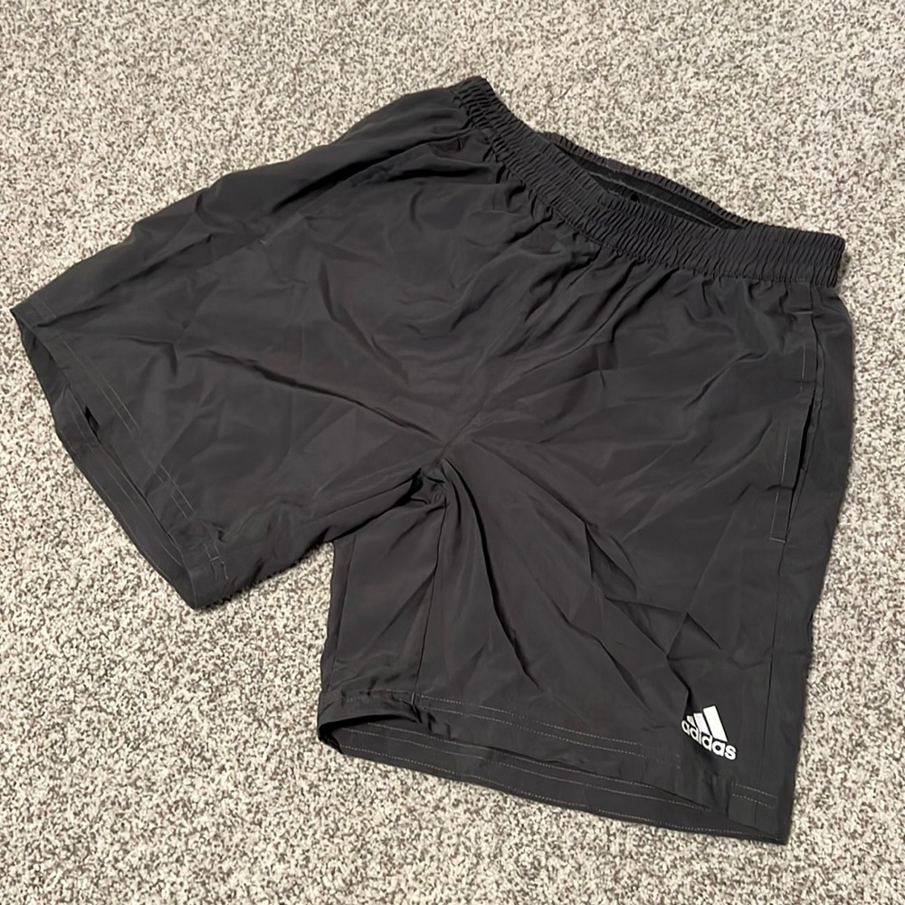 Adidas Men’s 7 in lined running shorts in Grey New W/Out Tags. Never Worn!